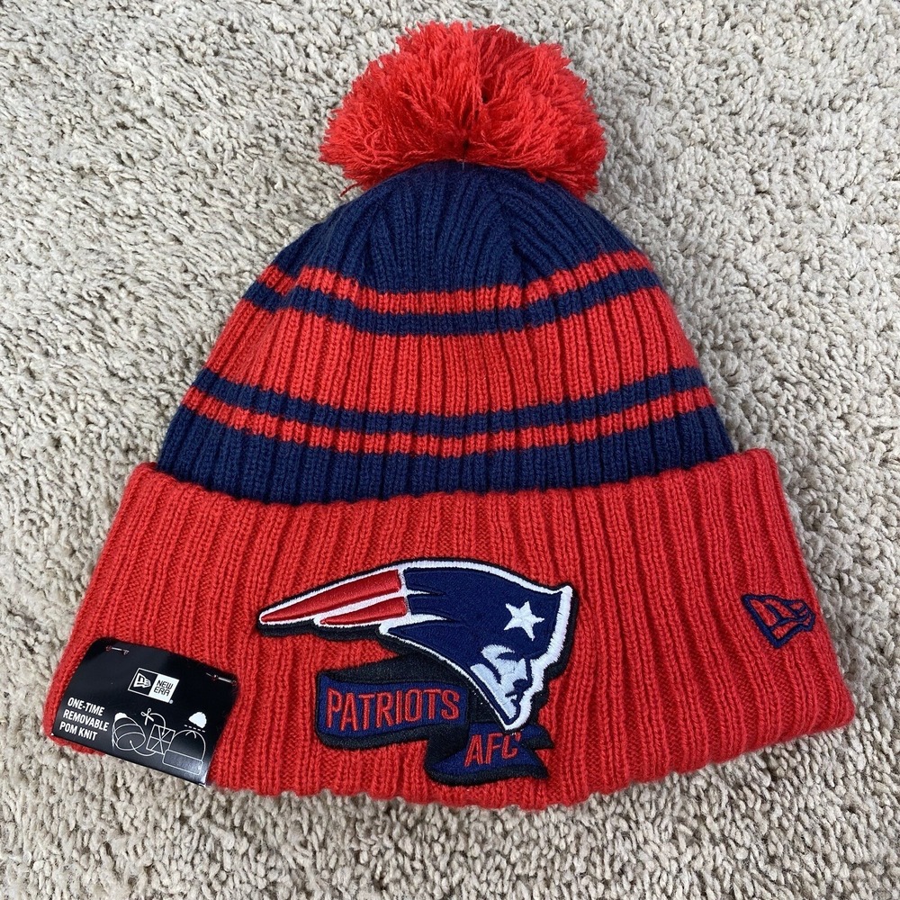 New‎ Era NFL New England Patriots Knit Pom Cuffed Beanie 2022 Sideline Hat NWT